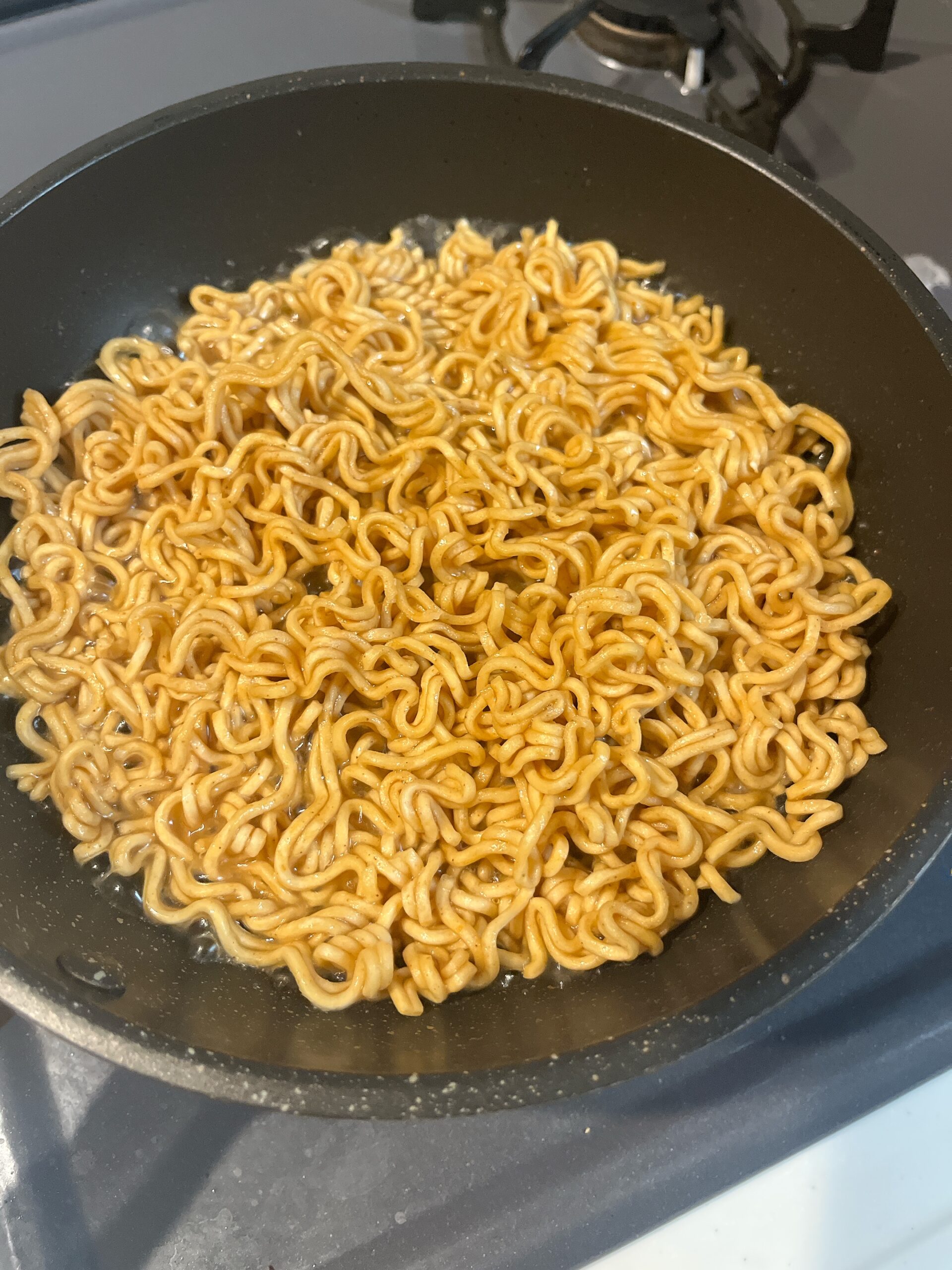 ホンコン焼きそば、調理中２