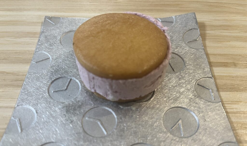 バターチーズサンド ハスカップとホワイトチョコ