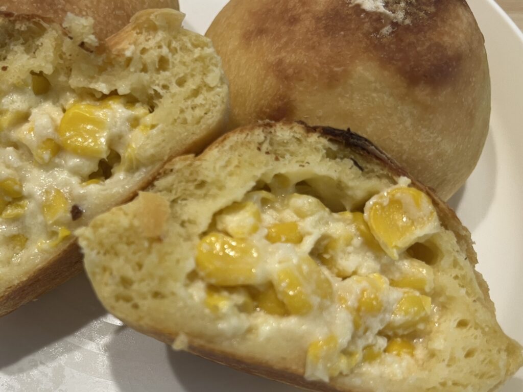 花畑牧場 チーズコーンパン 中身