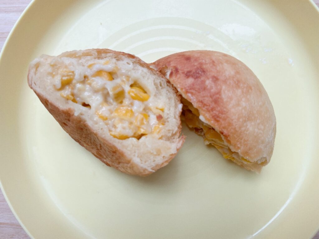コーンパン 中身